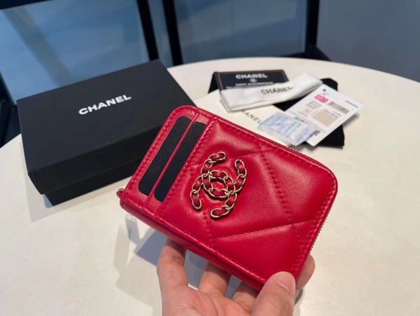 シャネル財布側面デザイン